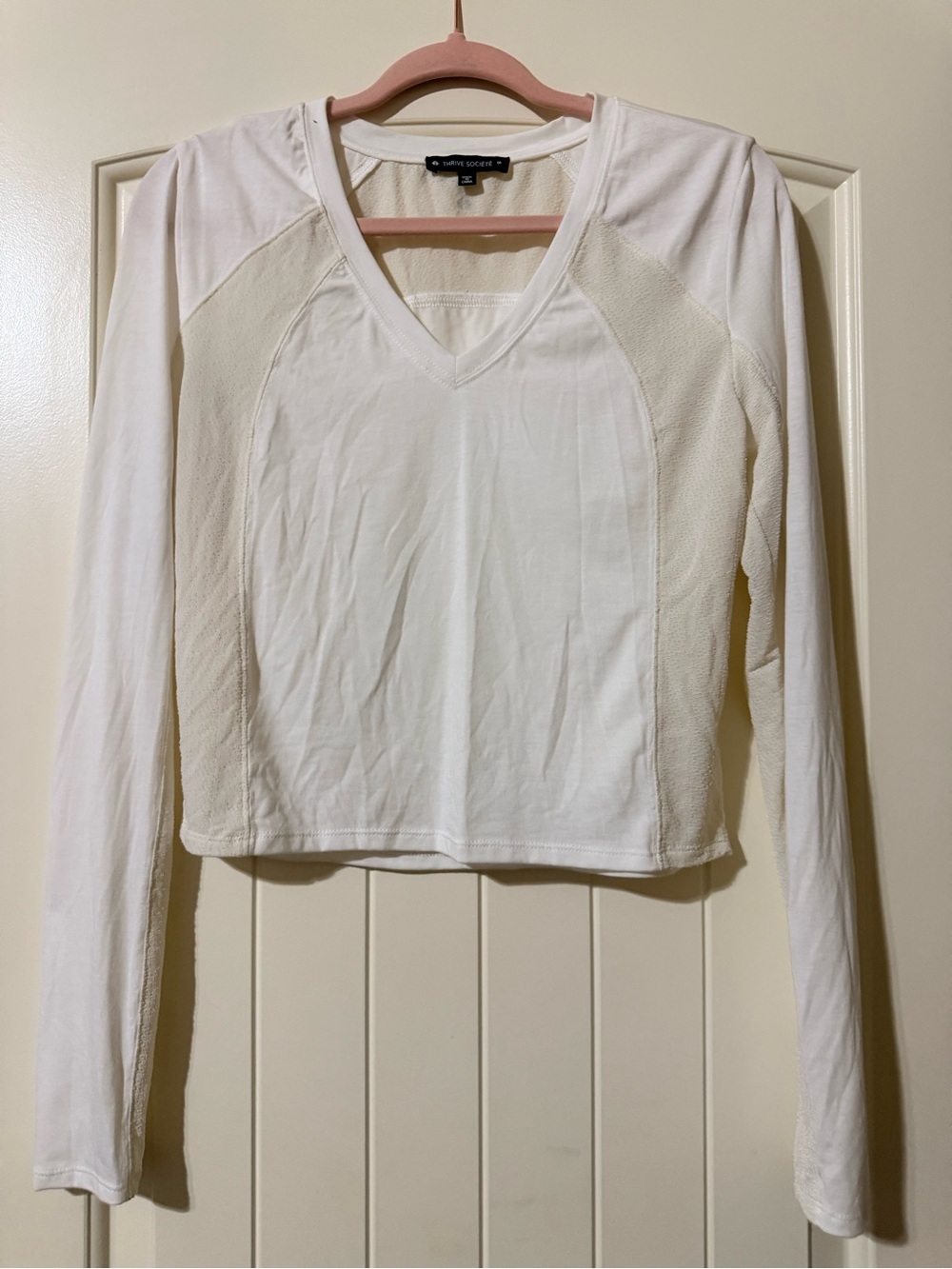 Thrive Societe Cream V-Neck Long Sleeve Top NWOT
